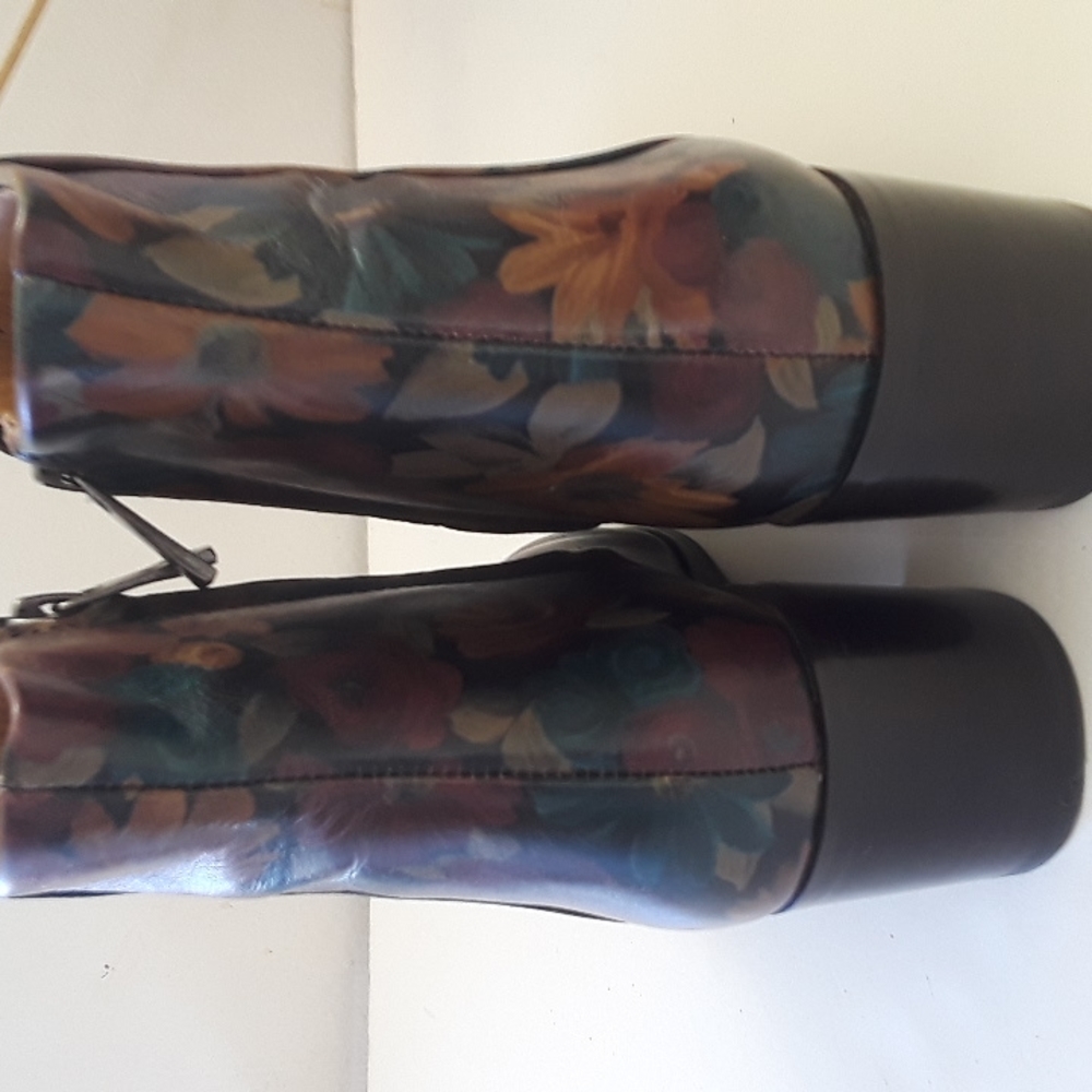 Women's Patricia Nash Floral Print Rain Boots Size 5 1/2 - Picture 3 of 10